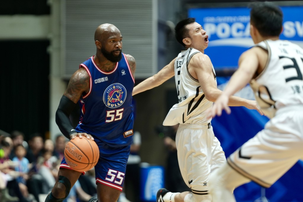 NBL季後賽總決賽Game4，香港金牛主場迎戰安徽文⼀。 劉駿軒攝