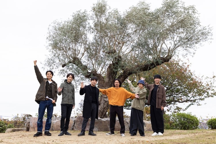 V6於東京江東區公園種植代表和平的橄欖樹作為解散前的紀念。