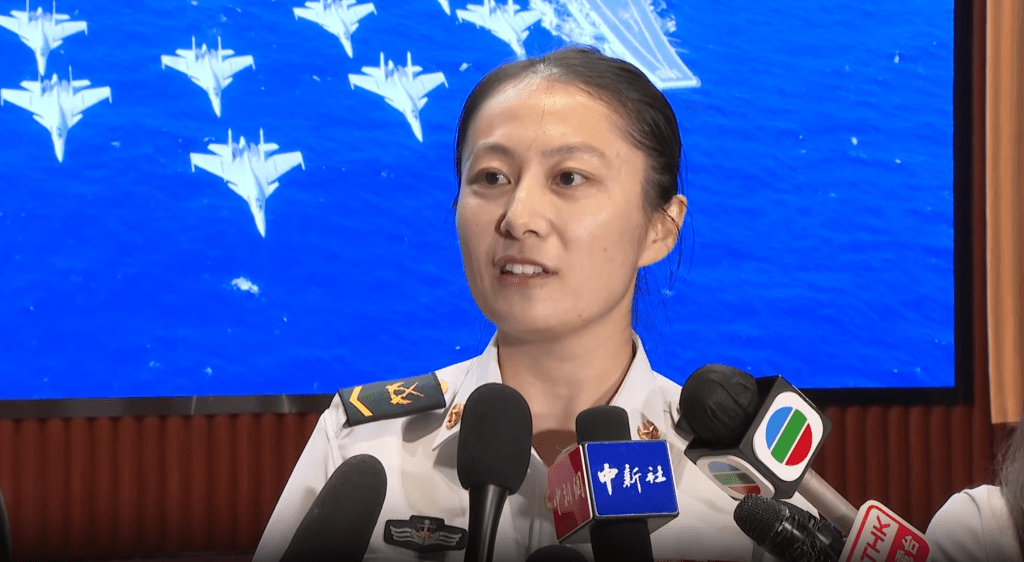講座主持人、山東艦艦員連蕙靚。