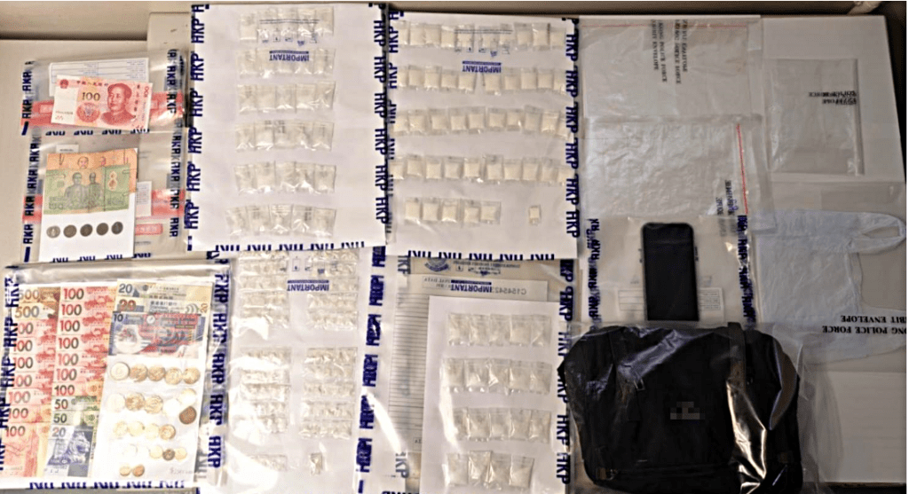 警检总市值约8.2万元毒品。警方提供