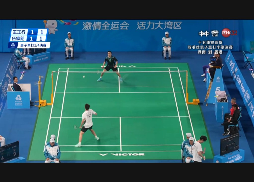 伍家朗于羽毛球男单8强下马。直播截图 伍家朗于羽毛球男单8强下马。直播截图
