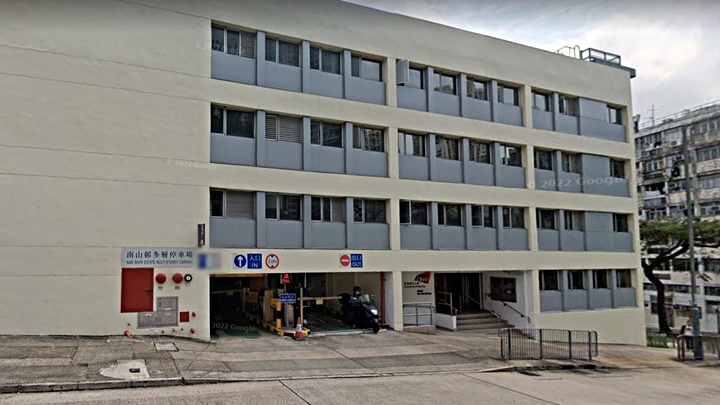 深水埗南山邨老婦被校巴撞斃