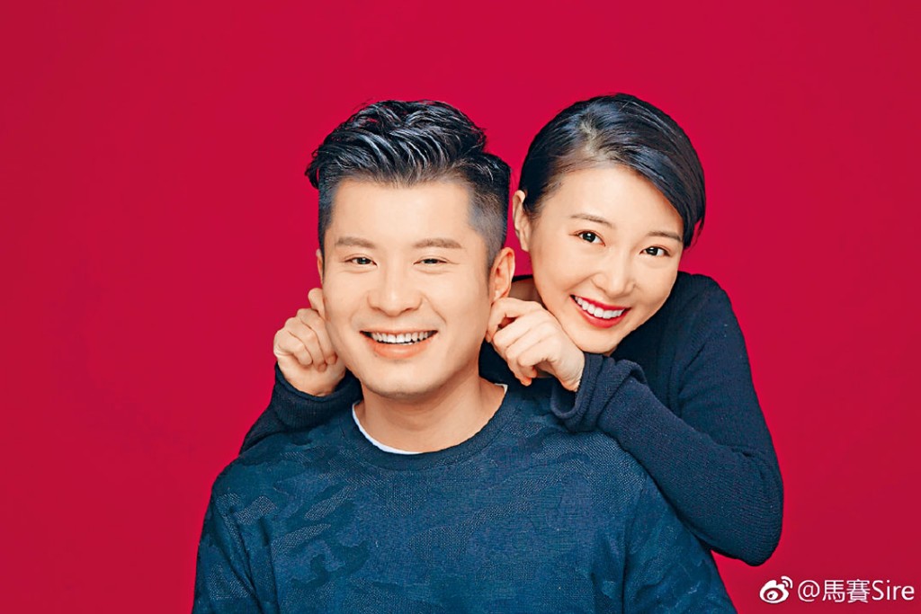 馬賽與老公的結婚照，簡樸真摯。