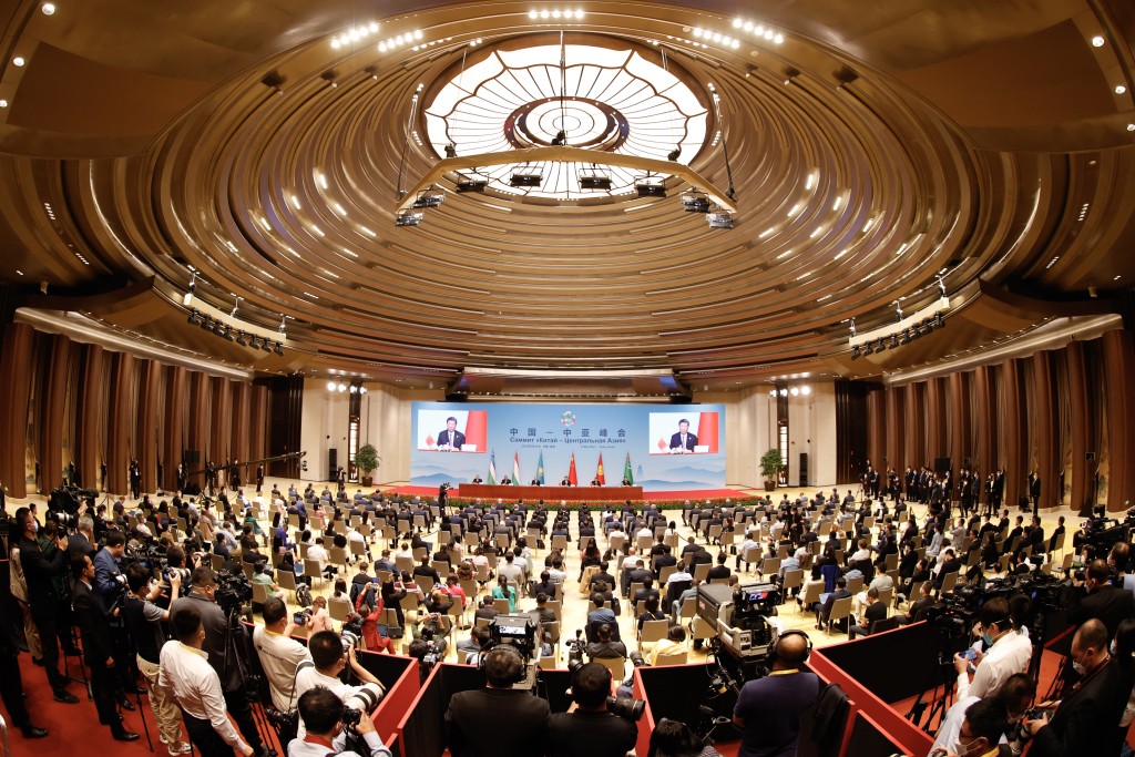 中亚峰会在西安国际会议中心成功举行。中新社