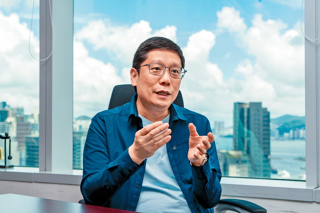 黃傑龍直言,香港餐飲市場處於「高度競爭淘汰期」,並不適宜擴張,餐廳須極力轉型才能避免淘汰。