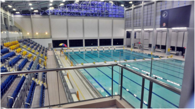 擬建體育館將設置2個全年開放的25米室內暖水游泳池、1個戲水池和1個嬉水池。資料圖片