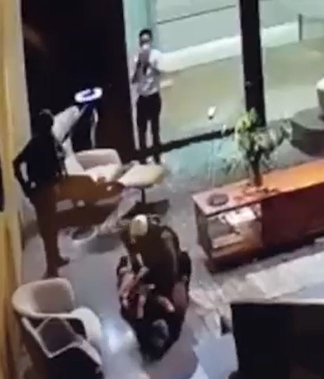 曼谷槍手被制服閉路電視影片流出。