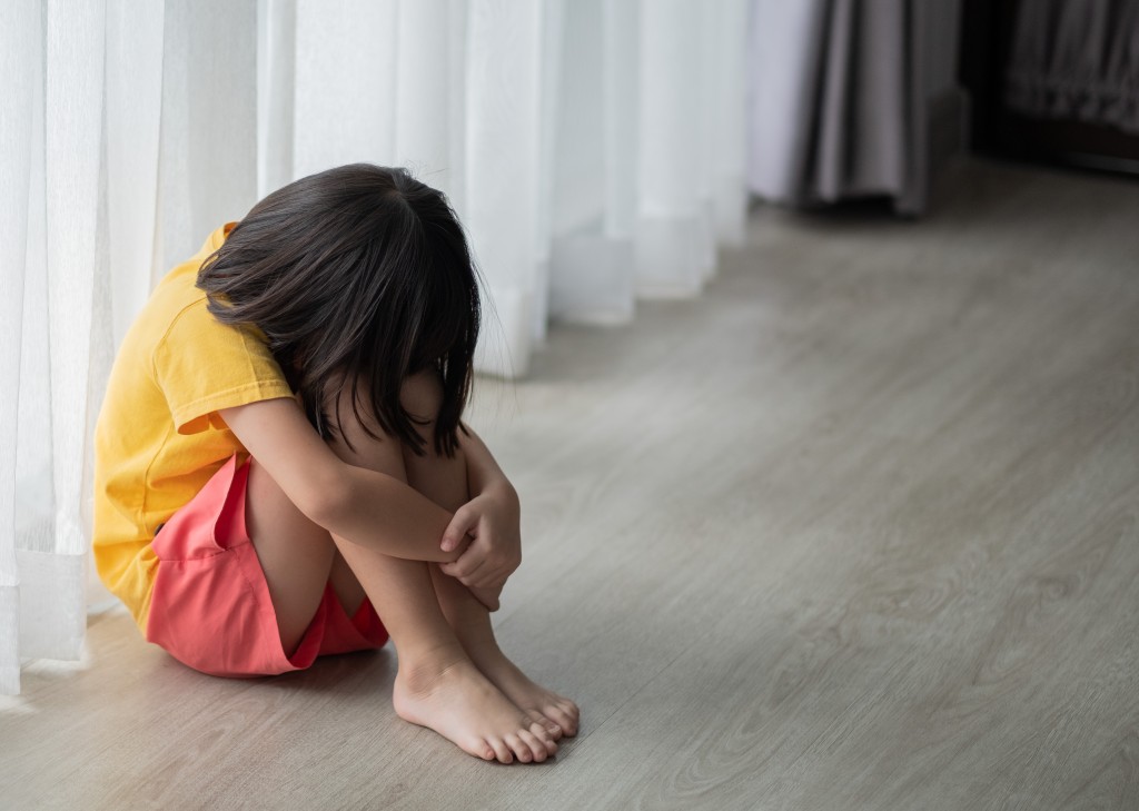 女儿疑被导师性侵,家长应如何处理?示意图 女儿疑被导师性侵,家长应如何处理?示意图
