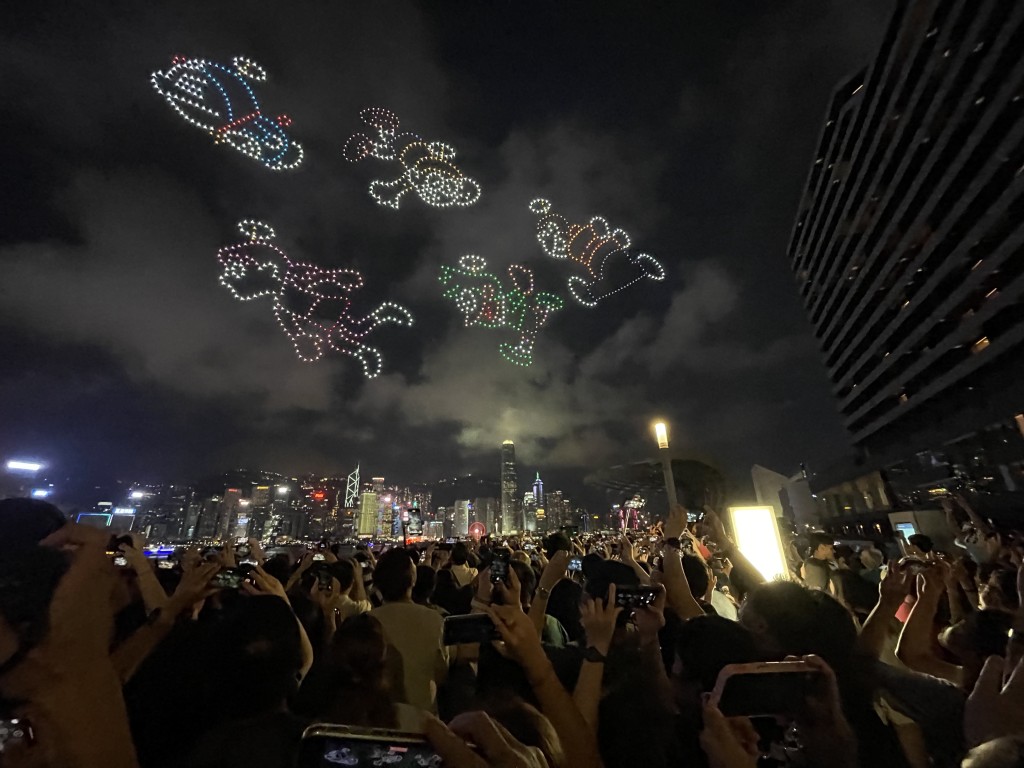 全球首場「多啦A夢」無人機匯演。資料圖片