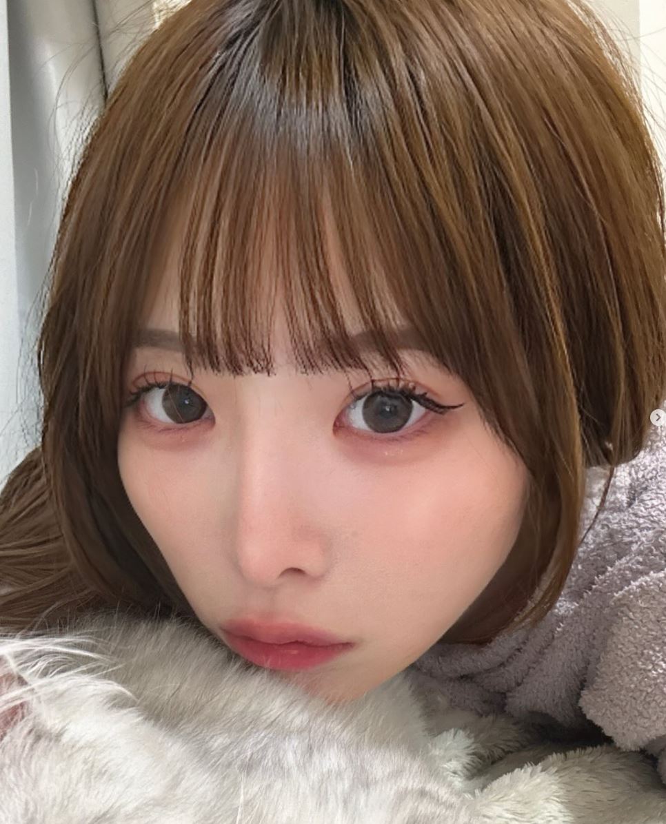 日本偶像团体“STU48” 24岁前成员MIYU（榊美优）偶像毕业后变成美妆网红。IG@miyu_biyo_