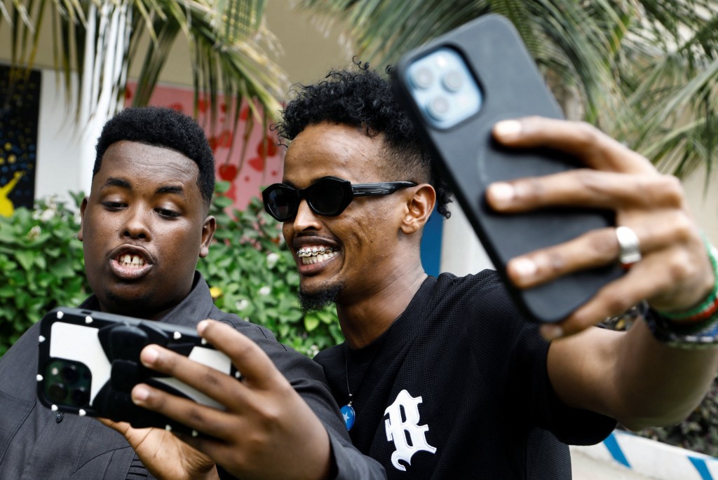 TikTok大受索马里的手机用户欢迎。路透社
