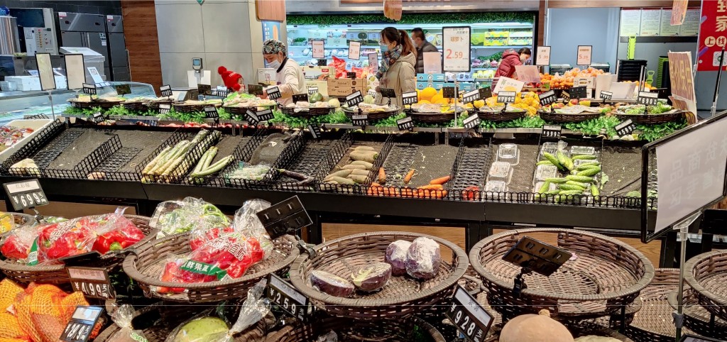 燕郊民眾趕忙搶購食材。網上圖片