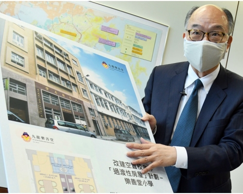 陳帆指當局仍需繼續努力,以達至提供15000個過渡性房屋單位的目標。資料圖片