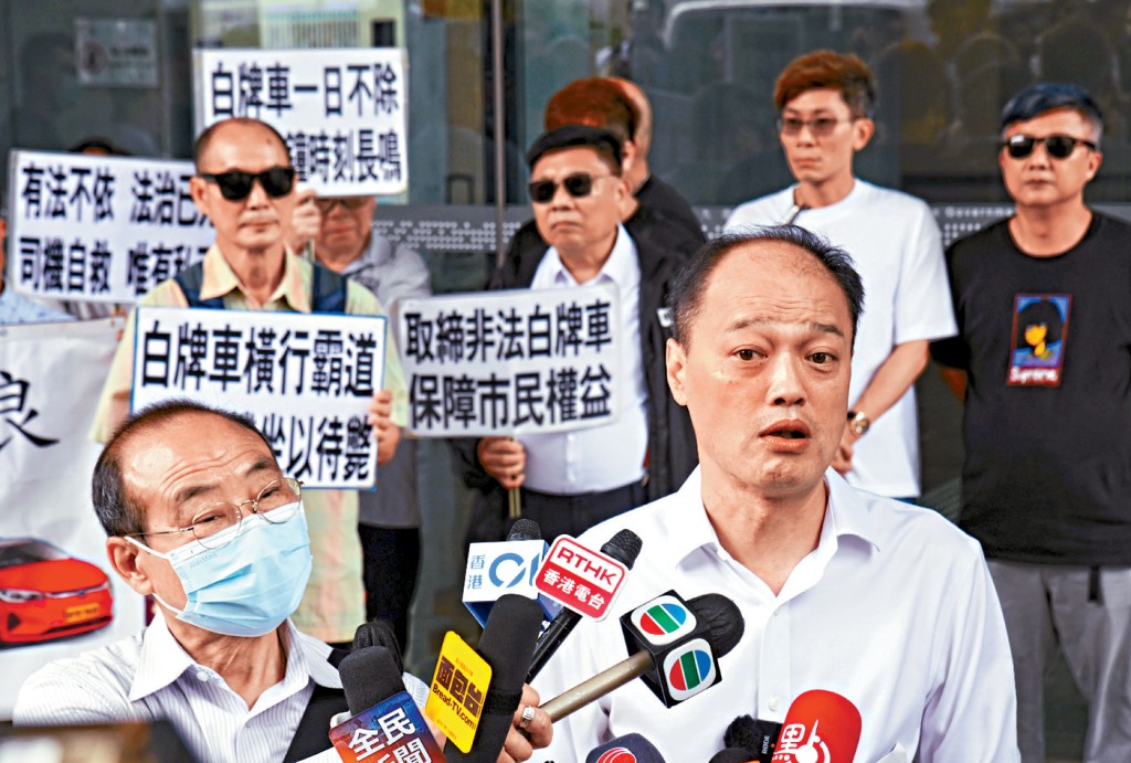 周國強指現時司機收入大幅下降，呼籲政府盡快立法規管白牌車。
