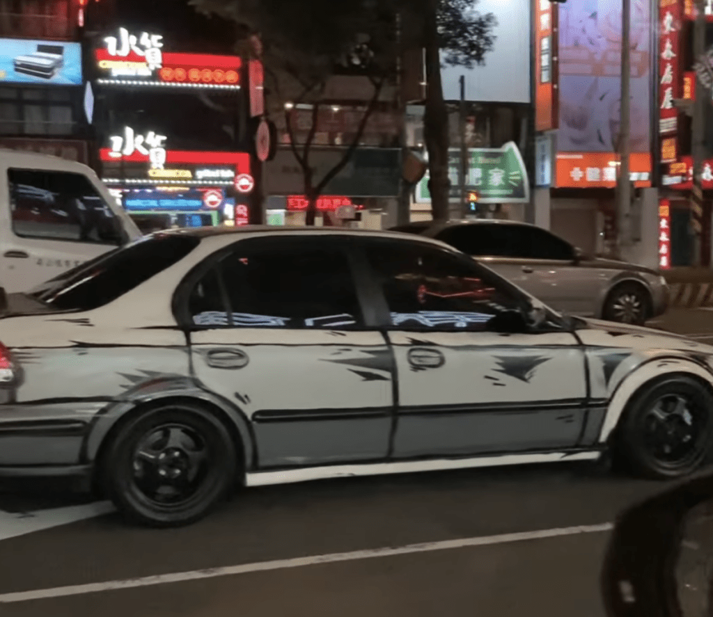 在台灣出現的《頭文字D》漫畫車，塗裝跟漫畫有九成似。（網上圖片）