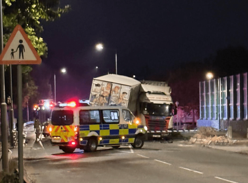 fb「馬路的事（即時交通資訊台）」