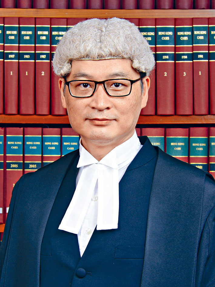 首席法官潘兆初