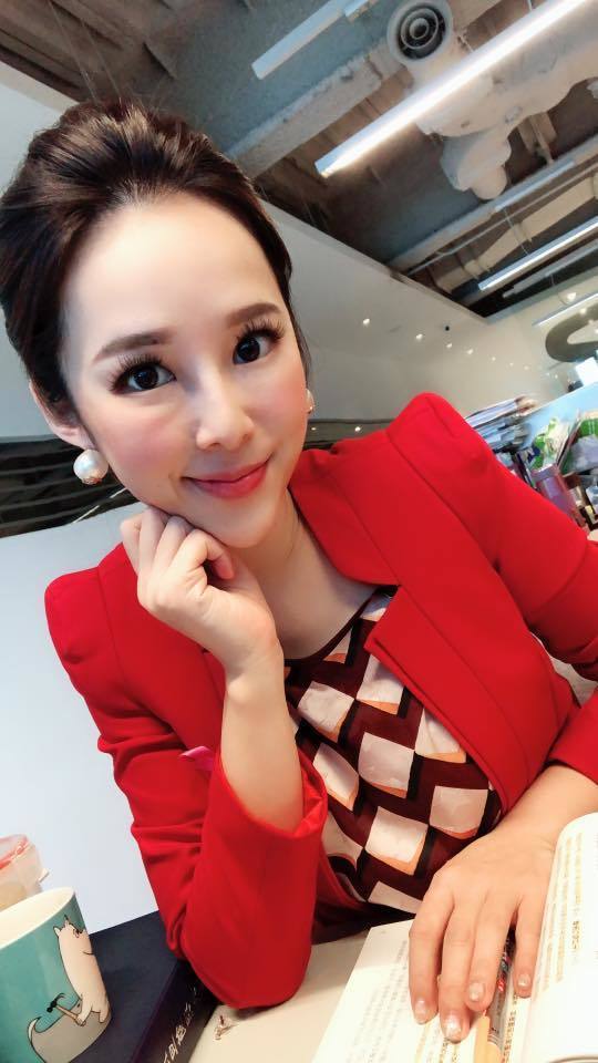 女主播張齡予。Facebook圖片