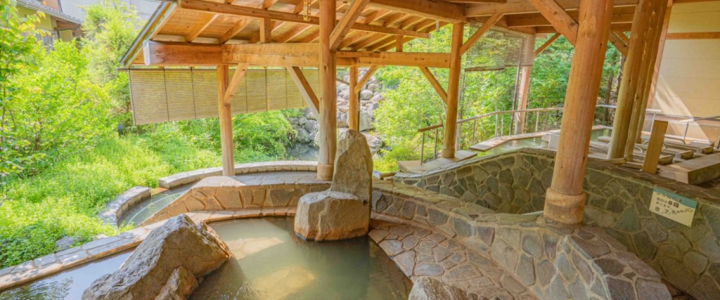 酒店溫泉即時關閉。酒店官網