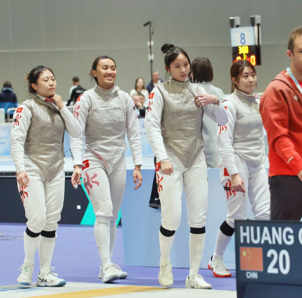 繼去年5月後，香港在過去周末再辦女子花劍世界盃，香港代表有鄭曉為（右起）、符妤名、陳諾思及關渝澄出戰個人賽及團體賽。