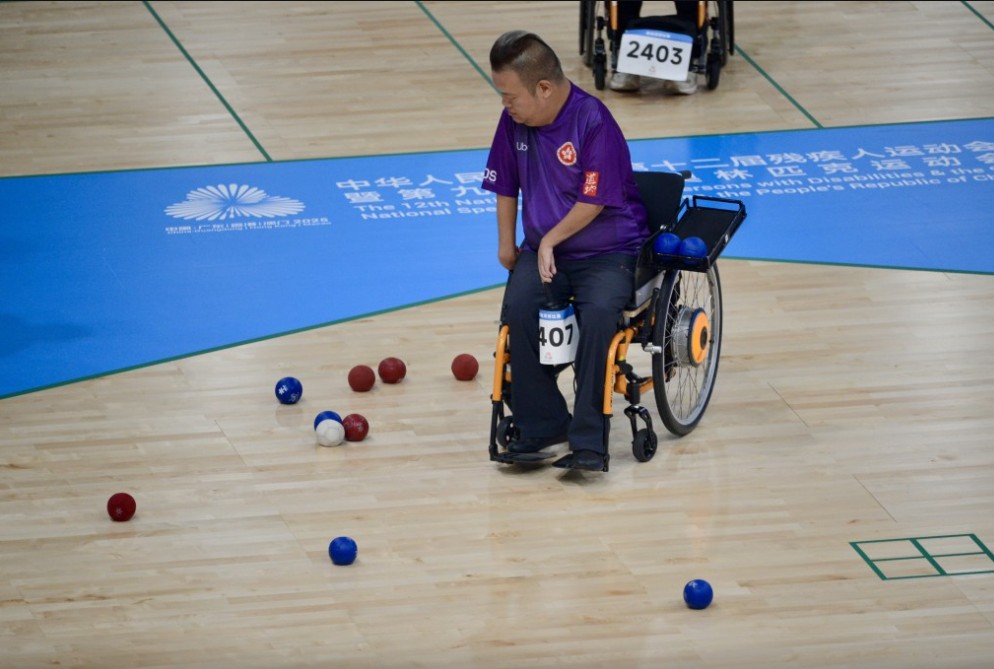 在啟德體藝館舉行的硬地滾球,昨日已開始比賽。楊功煜攝 在啟德體藝館舉行的硬地滾球,昨日已開始比賽。楊功煜攝