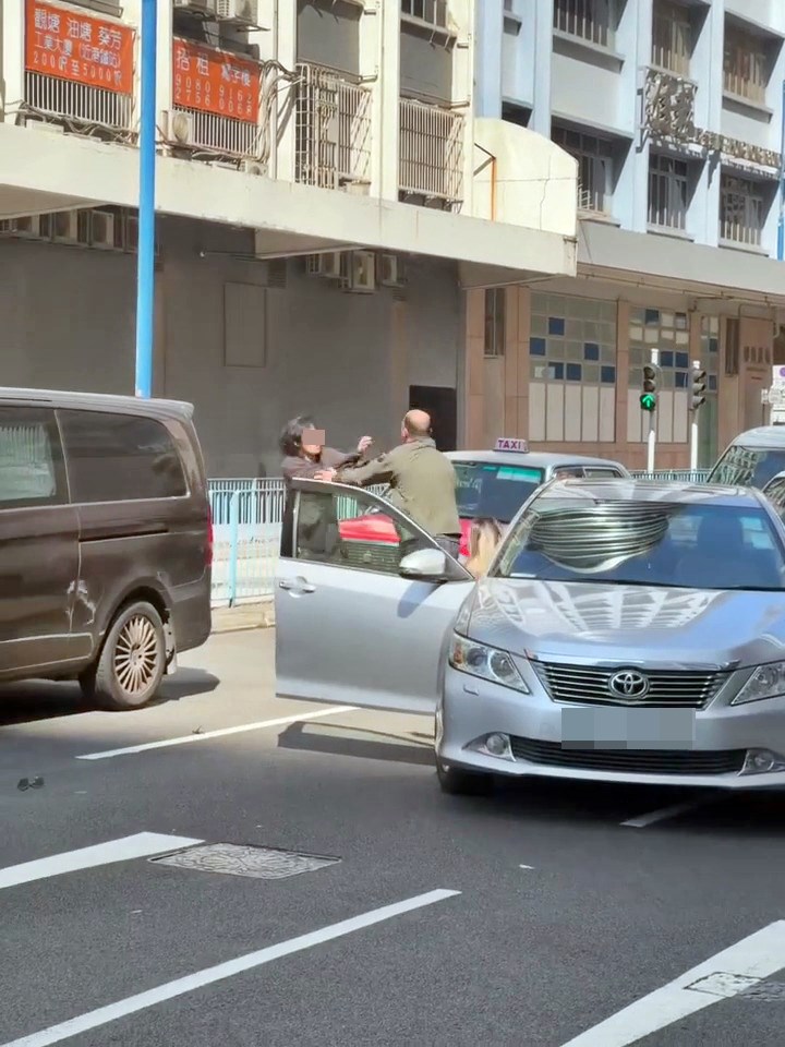 facebook截圖(資料來源:路華@facebook車cam L(香港群組)) facebook截圖(資料來源:路華@facebook車cam L(香港群組))