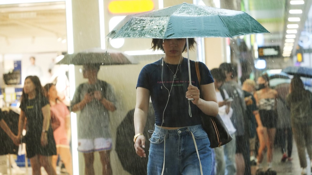 本港近日天氣持續不穩，頻頻出現狂風雷暴及大雨。資料圖片