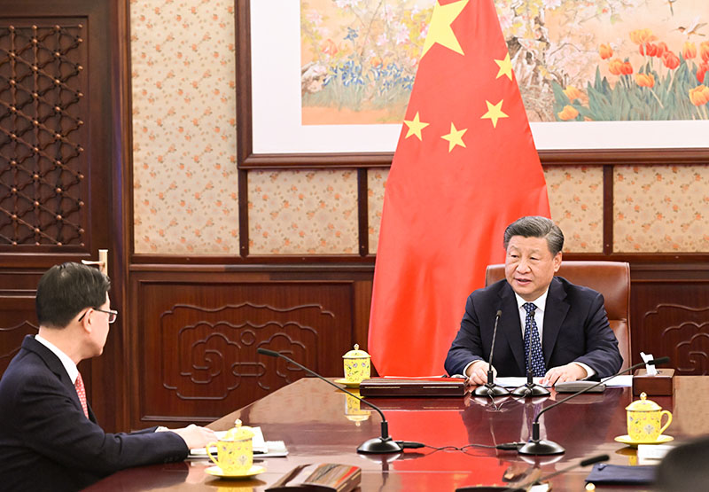 李家超2022年在北京向習近平述職。新華社