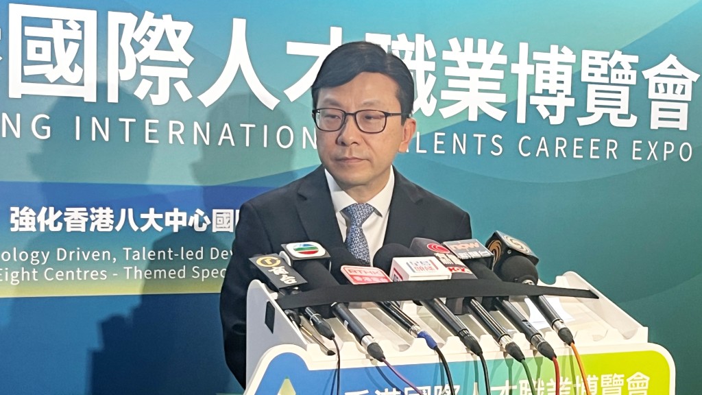 孫玉菡表示,社工已與該對父母會面了解其狀況,社署亦已於6月3日向法庭申請保護令。 孫玉菡表示,社工已與該對父母會面了解其狀況,社署亦已於6月3日向法庭申請保護令。