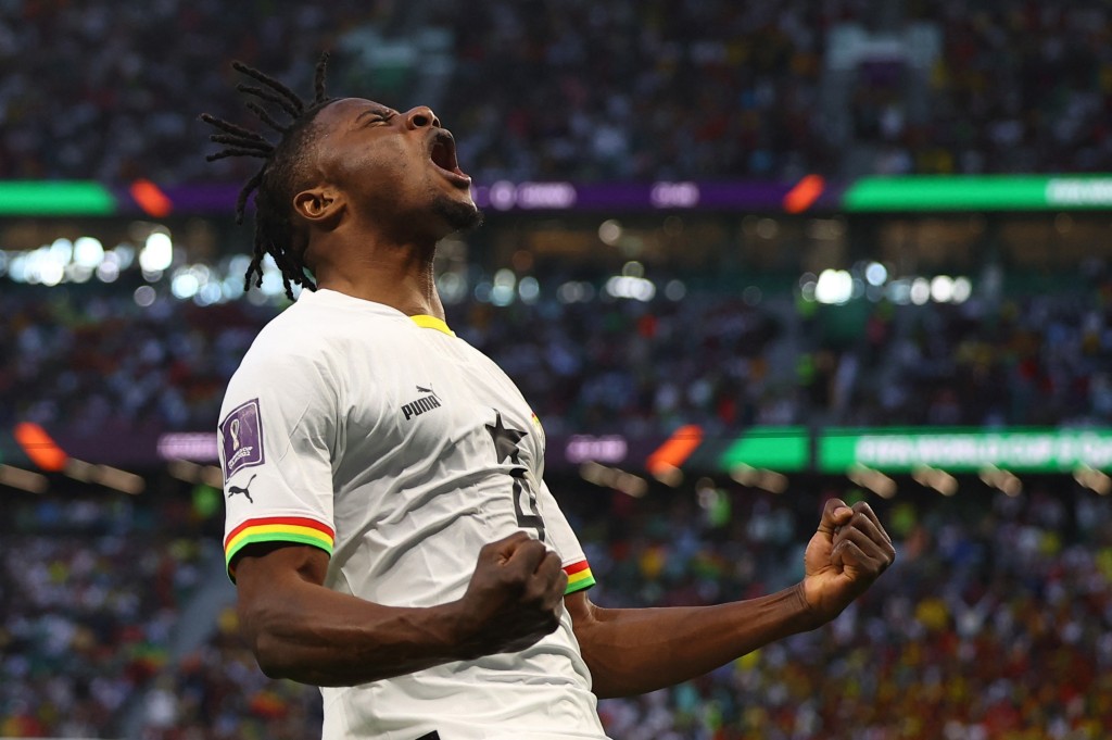 加纳后衞穆罕默德沙利素为球队打开纪录后兴奋大叫。REUTERS