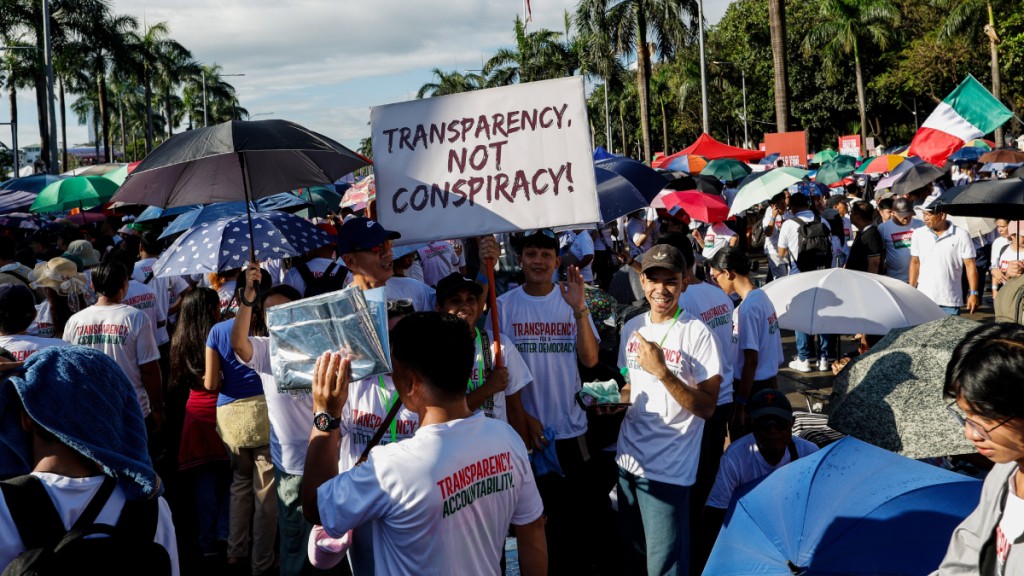 菲律賓「基督堂教會」一連三日在馬尼拉舉行反貪污抗議。美聯社 菲律賓「基督堂教會」一連三日在馬尼拉舉行反貪污抗議。美聯社