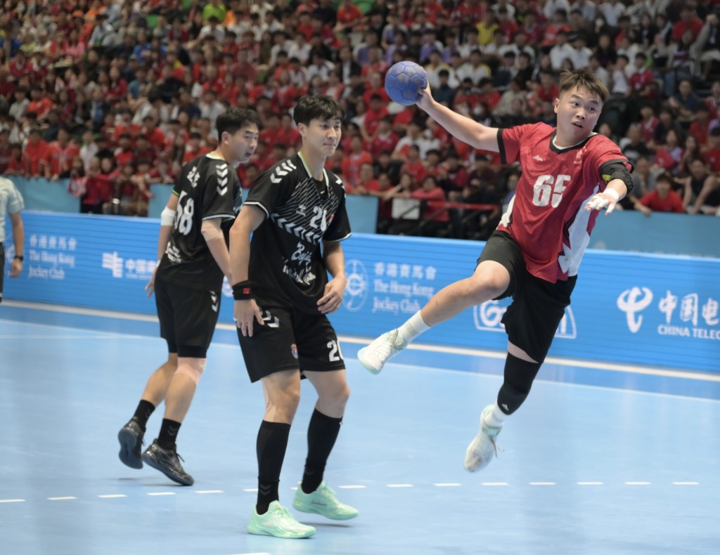 男子手球銅牌賽，港隊不敵北京隊。何君健攝