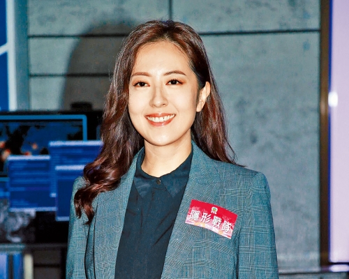 唐詩詠否認擬外闖，更聲稱連何時約滿都唔記得。