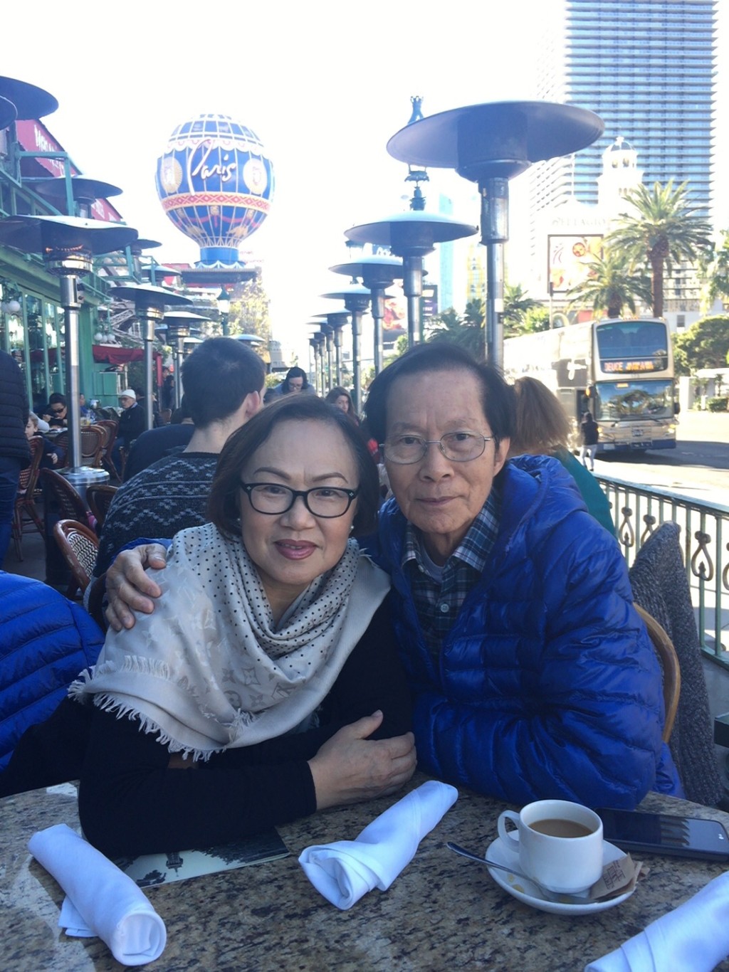 文千歲和太太梁少芯結婚40年，兩夫婦移居美國羅省超過10年。