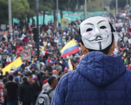 厄瓜多爆发的这场10年来最大规模群众抗议，是由运输工会带头，但也有学生和其他人士发起。 AP