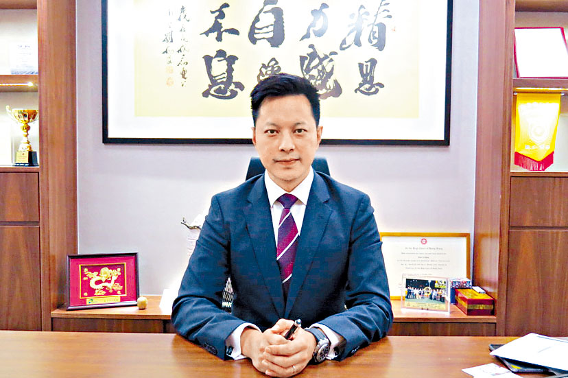 實力建業前執董兼行政總裁袁志平遭廉署指控,詐騙聯交所及該公司貸款共1.1億元。