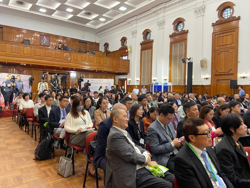 首屆「香港氣候論壇」昨於港大校園舉行。