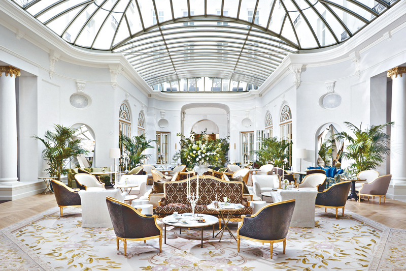 ●備有玻璃天幕的Palm Court是享用下午茶的好地方。