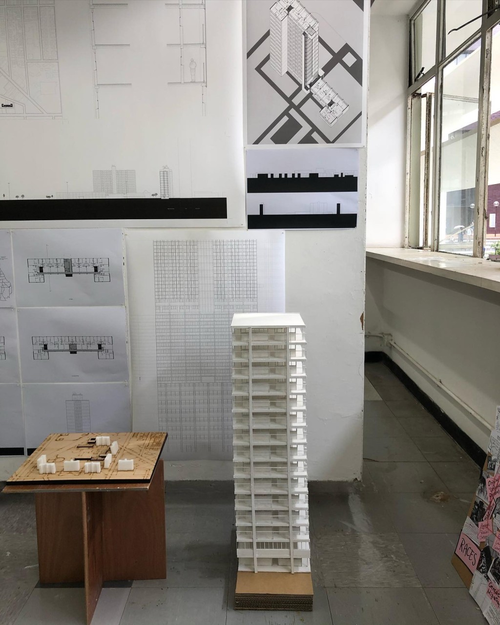 林愷鈴展示作品。
