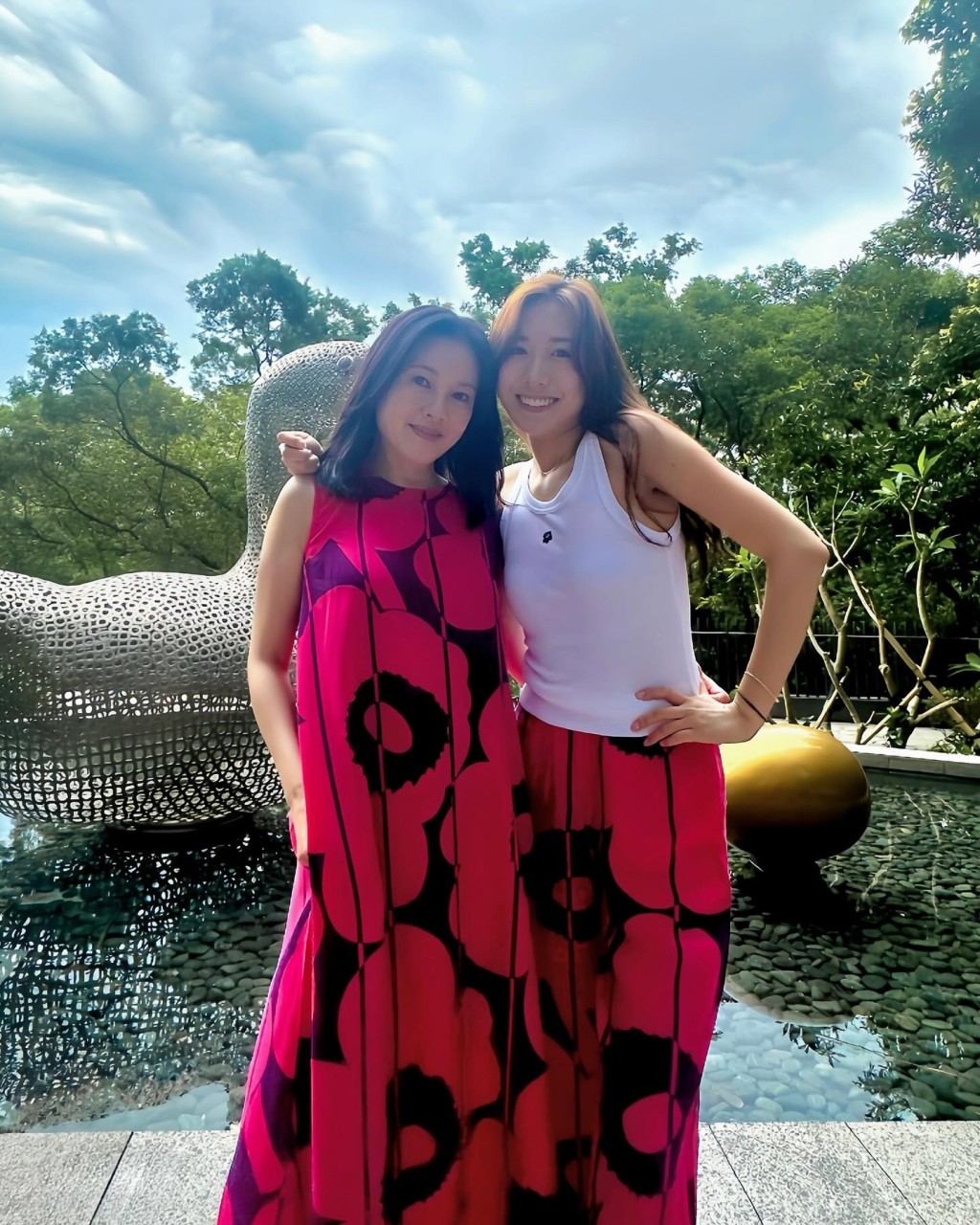 李麗珍早前證實女兒許倚榕將與張明偉結婚。 李麗珍早前證實女兒許倚榕將與張明偉結婚。