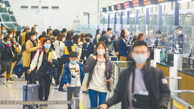不少港人會在外地消費,跨境消費爭議個案亦不斷增加。資料圖片 不少港人會在外地消費,跨境消費爭議個案亦不斷增加。資料圖片