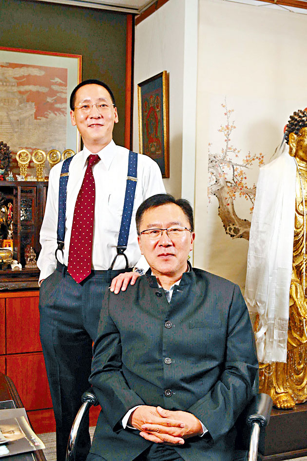 龍宗瀚為資深大狀清洪的入室弟子。