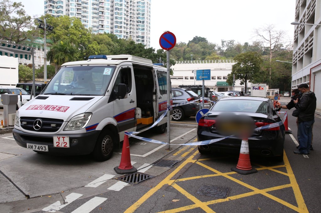 警方將私家車圍封調查。劉漢權攝