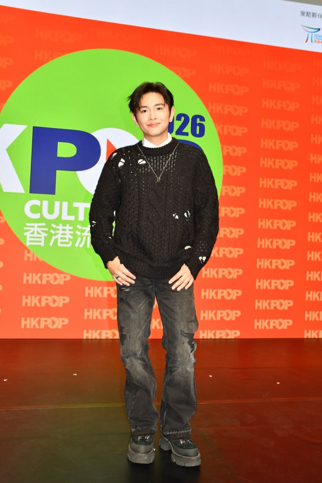 范卓賢是《全民造星VI》季軍得主。 范卓賢是《全民造星VI》季軍得主。