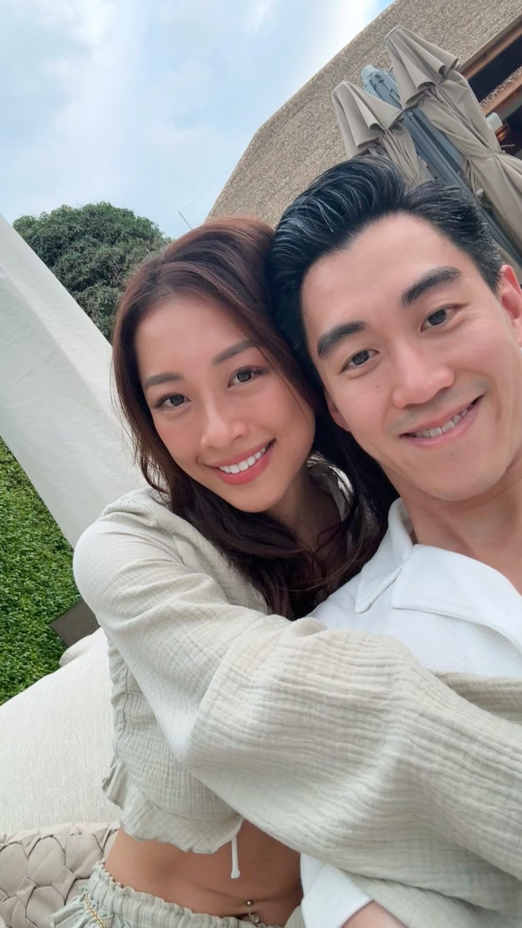 龐卓欣與Patrick愛得黐纏。 龐卓欣與Patrick愛得黐纏。