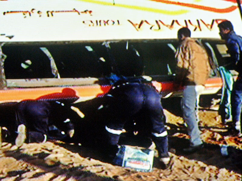 巴士損毀嚴重。資料圖片