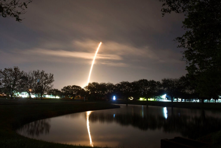 SpaceX短時間內再成功發射Starlink衛星。AP圖片