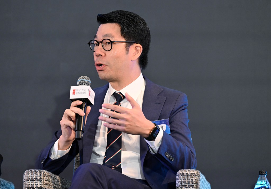 香港大學協理副校長(環球事務)兼港大經管學院副院長(對外事務)鄧希煒。 香港大學協理副校長(環球事務)兼港大經管學院副院長(對外事務)鄧希煒。