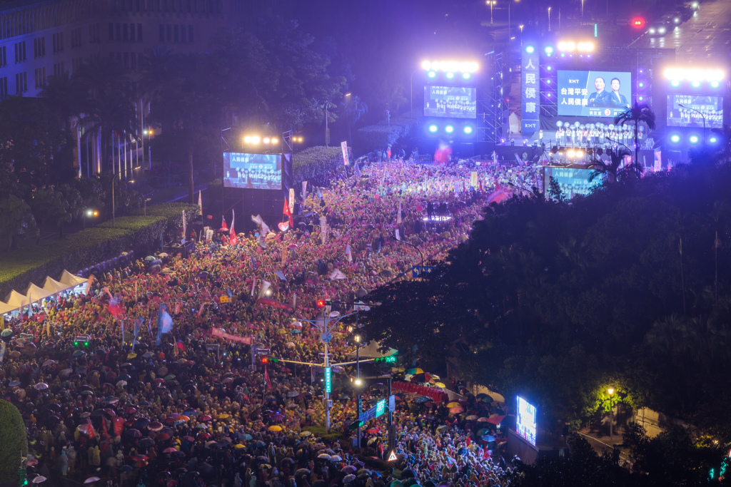 國民黨首場造勢大會聲稱有５萬人出席。中時新聞網