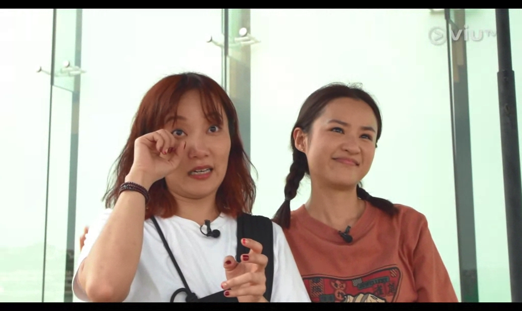 好友Cami多次感動落淚。